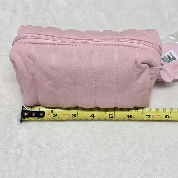 🌴3/$15🌴 NWT Ulta Beauty Pink Quilted Makeup Bag & Travel Case - Picture 5 of 6